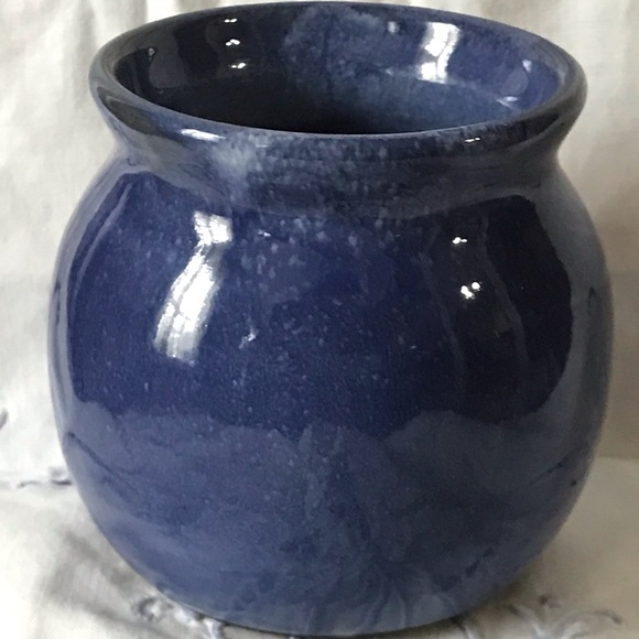 Lynch Pottery Jar with seagulls Handmade In NS by Lyncharm Pottery - Picture 3 of 10